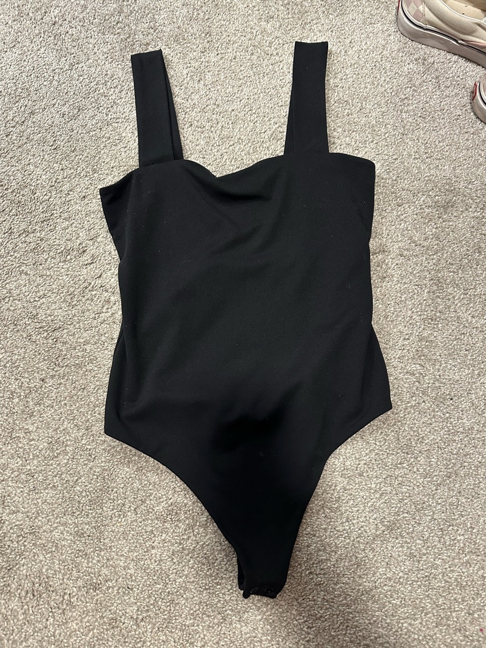 nuuds Black Minimalist Bodysuit